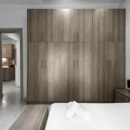 Cosmopolitan, Nilie Hospitality Mgmt * Thessaloniki