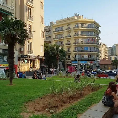 Cosmopolitan, Nilie Hospitality Mgmt Διαμέρισμα *